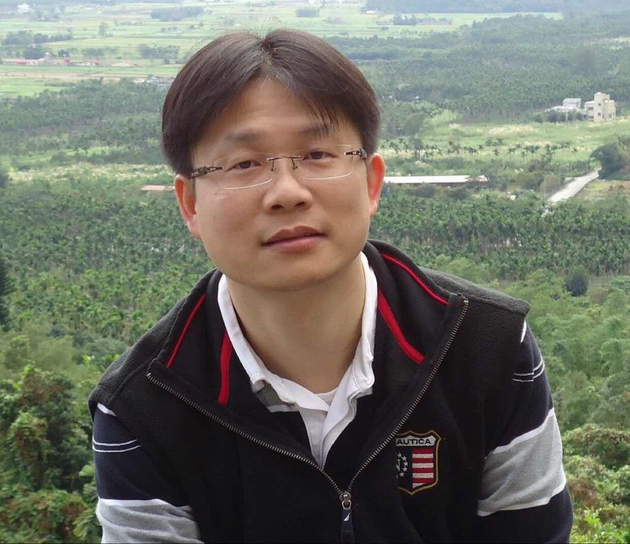Lian-Wang Lee